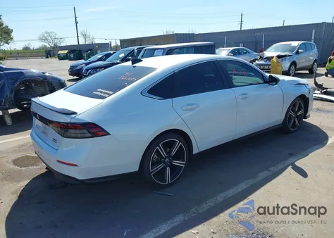 2024 Honda Accord Hybrid Sport z USA, uszkodzony, nr VIN 1HGCY2F53RA041946